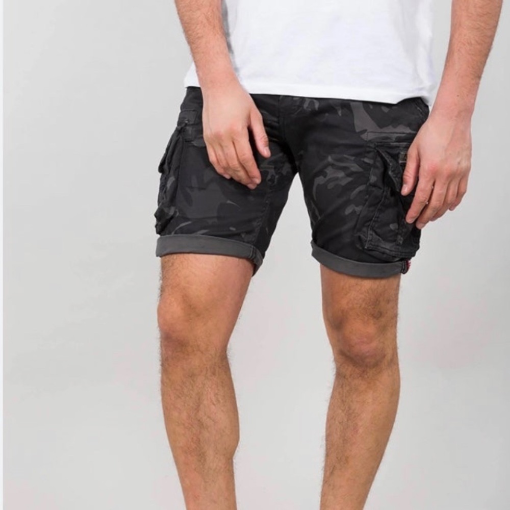 Alpha Industries Crew Short Camo
